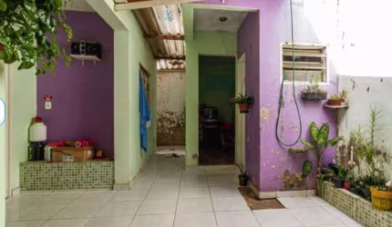 Casa com 3 quartos à venda no Jardim Regina, São Paulo  por R$ 230.000