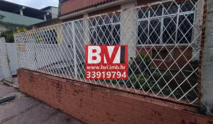 Casa com 4 quartos à venda na Rua Alecrim, Vila Kosmos, Rio de Janeiro, 160 m2 por R$ 400.000