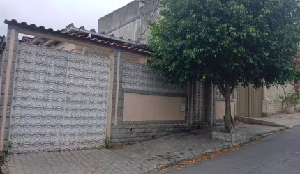 Casa com 2 quartos à venda em Bangu, Rio de Janeiro , 140 m2 por R$ 430.000