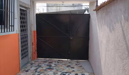 Casa com 2 quartos à venda na Rua Eulina, 71, Coelho da Rocha, São João de Meriti, 70 m2 por R$ 135.000