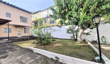 Casa com 2 quartos à venda na Rua da República, 160, Quintino Bocaiúva, Rio de Janeiro, 203 m2 por R$ 320.000