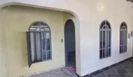 Casa com 1 quarto à venda no Quitaúna, Osasco  por R$ 200.000