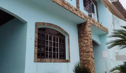 Casa com 4 quartos à venda em Bangu, Rio de Janeiro , 250 m2 por R$ 750.000