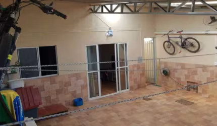 Casa com 4 quartos à venda no Aliança, Osasco  por R$ 300.000