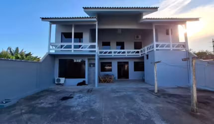 Casa com 3 quartos à venda em Portinho, Laguna  por R$ 579.000
