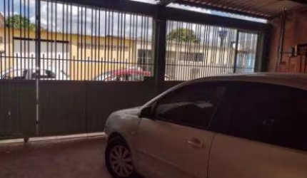 Casa com 4 quartos à venda no Bandeiras, Osasco  por R$ 200.000