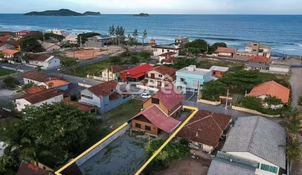 Casa com 4 quartos à venda na Rua Ceará, 610, Salinas, Balneário Barra do Sul, 196 m2 por R$ 750.000