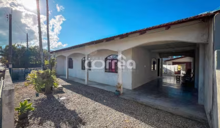 Casa com 3 quartos à venda na Rua José Tomaza De Souza, 98, Salinas, Balneário Barra do Sul, 140 m2 por R$ 450.000