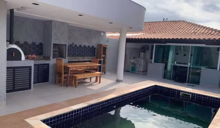 Casa em condomínio fechado com 2 quartos para alugar na Rua Itaunas, 101, Campo Grande, Rio de Janeiro, 60 m2 por R$ 2.000