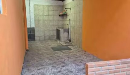 Casa com 2 quartos à venda no Veloso, Osasco  por R$ 230.000