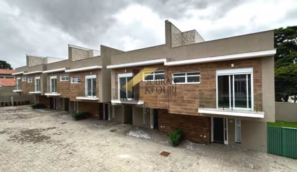 Casa à venda em Condomínio ao lado da Lagoa do Taquaral, com 3 suítes e garagem para 2 carros.