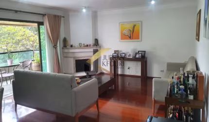 Apartamento à venda no Cambuí - Campinas,  com 4 quartos (2 suítes), lazer e 2 garagens no subsolo.