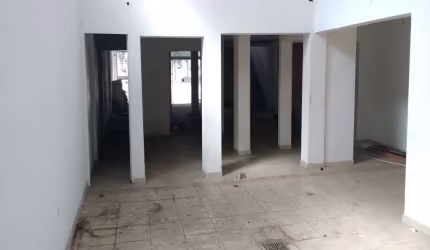 CAMBUÍ-SALÃO COMERCIAL