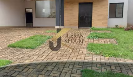 Casa à venda em condomínio Figueira Branca , Paulínia _ SP  . Casa em fase final de construção. Sala ampla para 3 ambientes, 3 suítes, lavabo, escritório, cozinha e área de serviço. 2 vagas de garagem