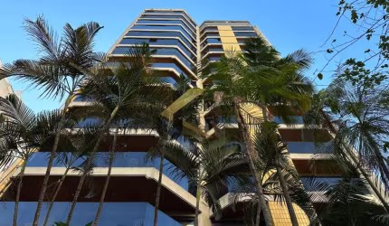 Apartamento à venda no Cambuí, com 4 suítes, lazer comum e 3 garagens no subsolo