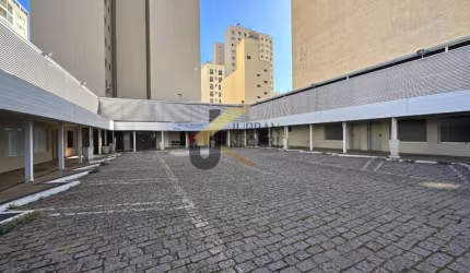 Prédio com 26 salas para alugar na Avenida Doutor Moraes Salles, 2541, Centro, Campinas por R$ 40.000