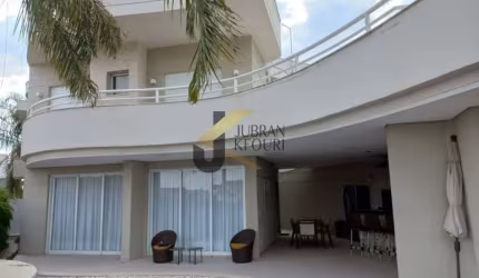 Casa à venda 'decorada e equipada' em condomínio de luxo de Paulínia, com 3 suítes (master com closet), lazer privativo