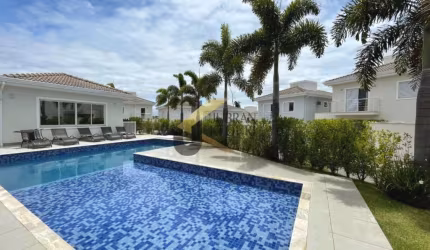 Casa à venda em condomínio próximo da Hípica - Campinas, com 3 suítes, 4 garagens e lazer de um verdadeiro clube.