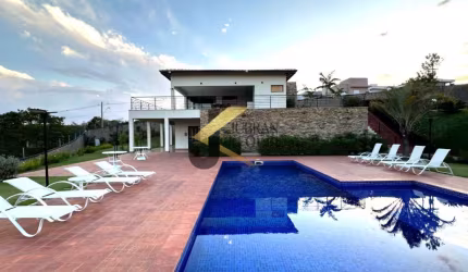 Terreno em condomínio à venda na região do Alphaville Campinas, com 562 m², pronto para receber a casa dos seus sonhos.