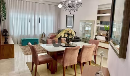 Casa à venda em Jardim Miranda - Sumaré, com 3 quartos (1 suíte), espaço gourmet com piscina aquecida e 4 vagas de garagem.