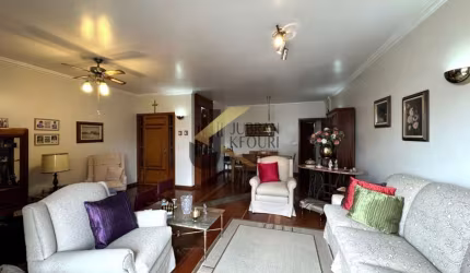 Apartamento à venda no Cambuí - Campinas, com 3 quartos (1 suíte), lazer comum e 2 vagas paralelas no subsolo.