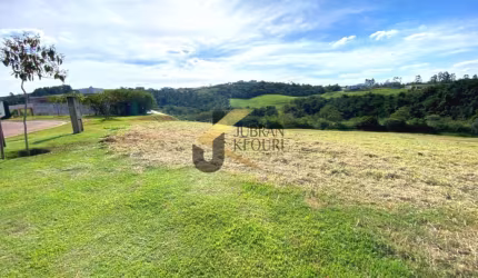 Terreno  multi -familiar com 10.083 m² à venda em condomínio de casas de alto padrão, na região de Sousas.