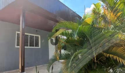 Casa `venda em condominio na região do Alphaville essa linda casa  com 3 quartos,