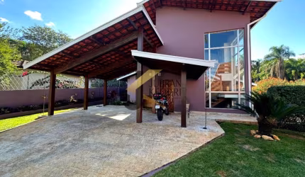 Casa térrea à venda em bolsão residencial , Sousas - Campinas, com 3 suítes, lazer privativo e garagem para 4 carros.
