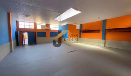 Casa comercial para venda em Parque Industrial - Campinas, com 5 salas, 3 banheiros e 3 vagas de garagem cobertas.