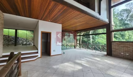 Casa de condominio na Serra- Mairiporã