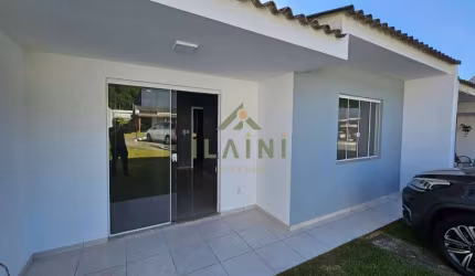 Casa térrea com 2 dormitórios  em condominio fechado em Camboriú.