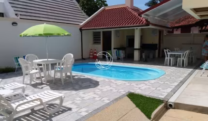 Casa Residencial de 7 dorms no bairro Jurerê Internacional