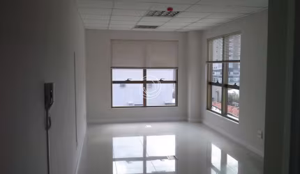 Sala Comercial de 56.93m² no bairro Centro