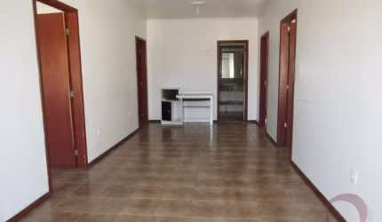 Casa Residencial de 6 dorms no bairro Tapera da Base