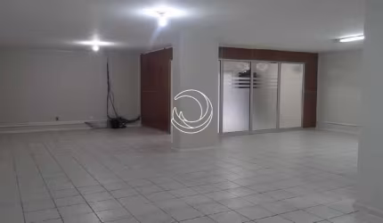 Sala Comercial de 113.5m² no bairro Centro