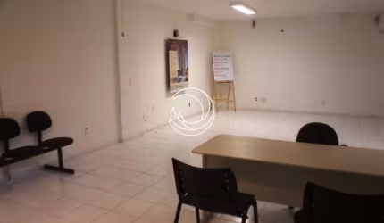 Loja de 133.98m² no bairro Trindade
