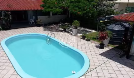 Casa Residencial de 3 dorms no bairro Santinho