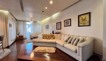 Apartamento de 4 dorms no bairro Centro