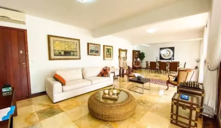 Casa de 291m2 com 4 quartos sendo 2 suítes em João Paulo