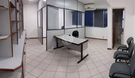 Sala Comercial de 42m² no bairro Centro