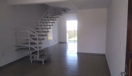 Casa Residencial de 2 dorms no bairro São João Do Rio Vermelho