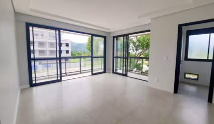 Apartamento de 3 dorms no bairro Açores