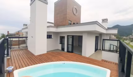 Cobertura de 2 quartos no bairro Açores