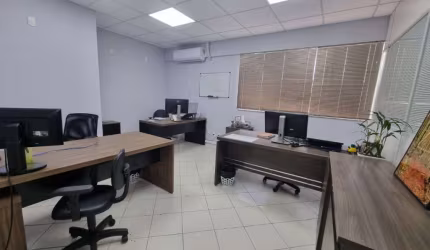 Sala Comercial de 64.44m² no bairro Itacorubi