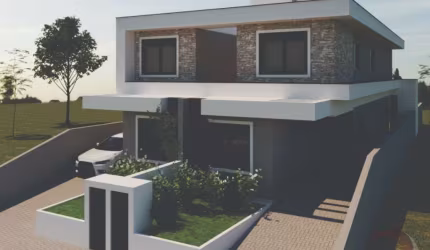 Casa Residencial de 3 dorms no bairro Campeche