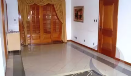 Terreno de 405m² em Barreiros, São José SC