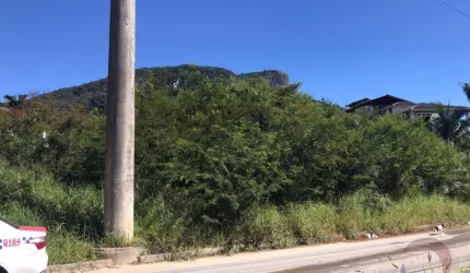 Terreno de 8390m² no bairro Pedra Branca