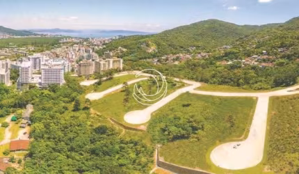 Terreno de 533.59m² no bairro Itacorubi