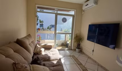 Apartamento de 2 dorms no bairro Trindade
