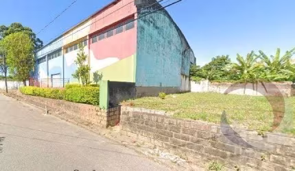 Terreno de 284m² no bairro Capoeiras